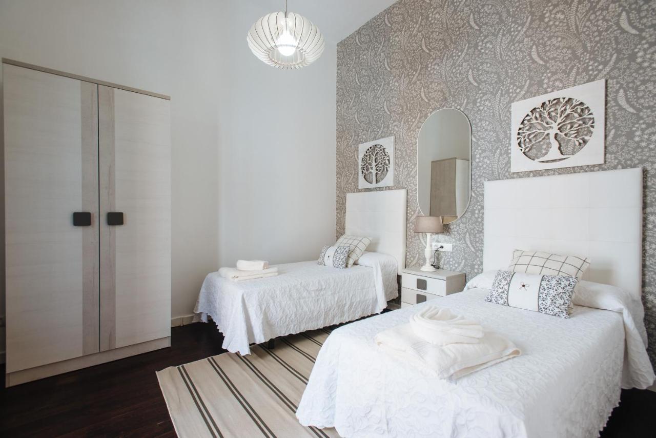 Apartamento Puerta Real - Free Parking 세비야 외부 사진