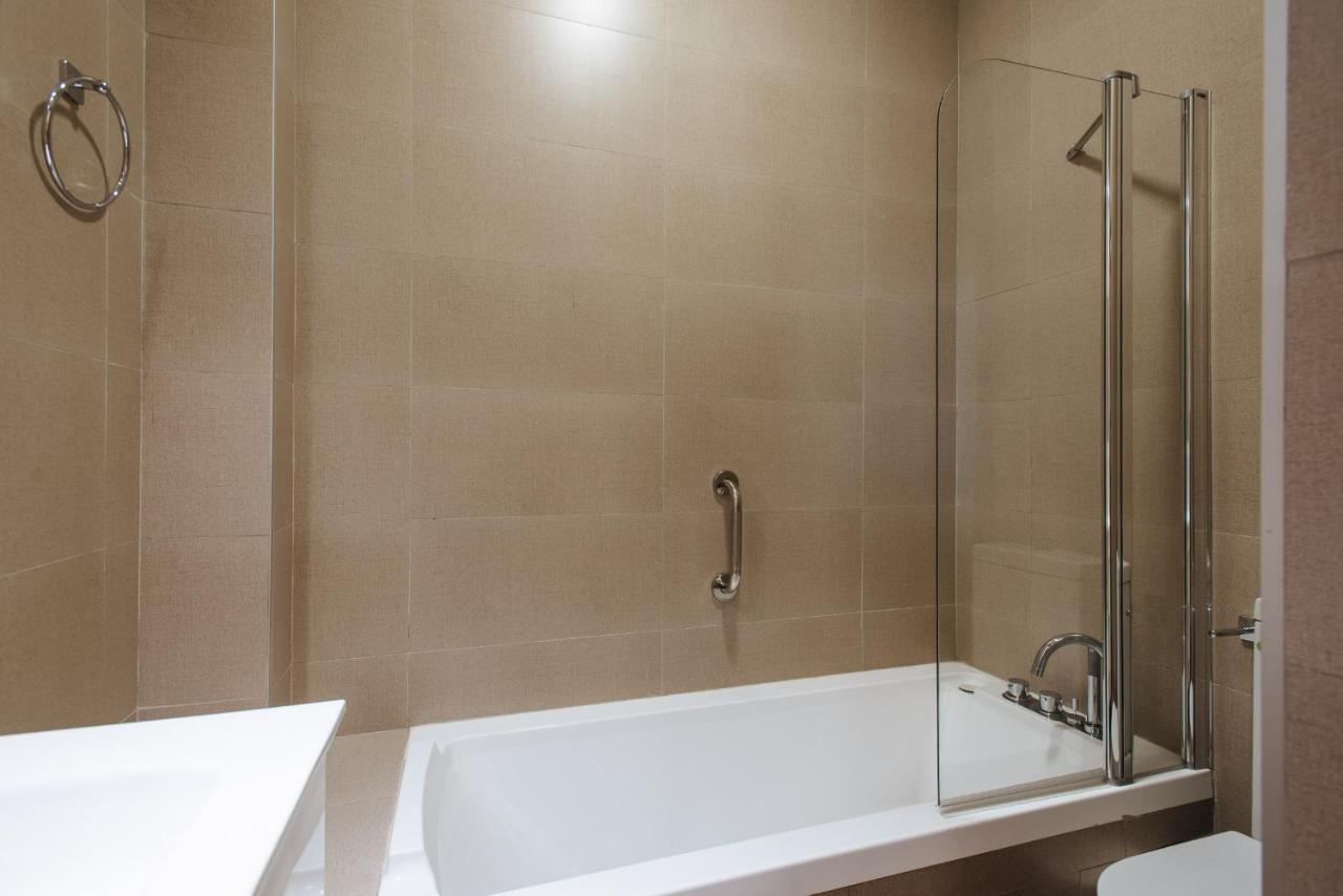 Apartamento Puerta Real - Free Parking 세비야 외부 사진